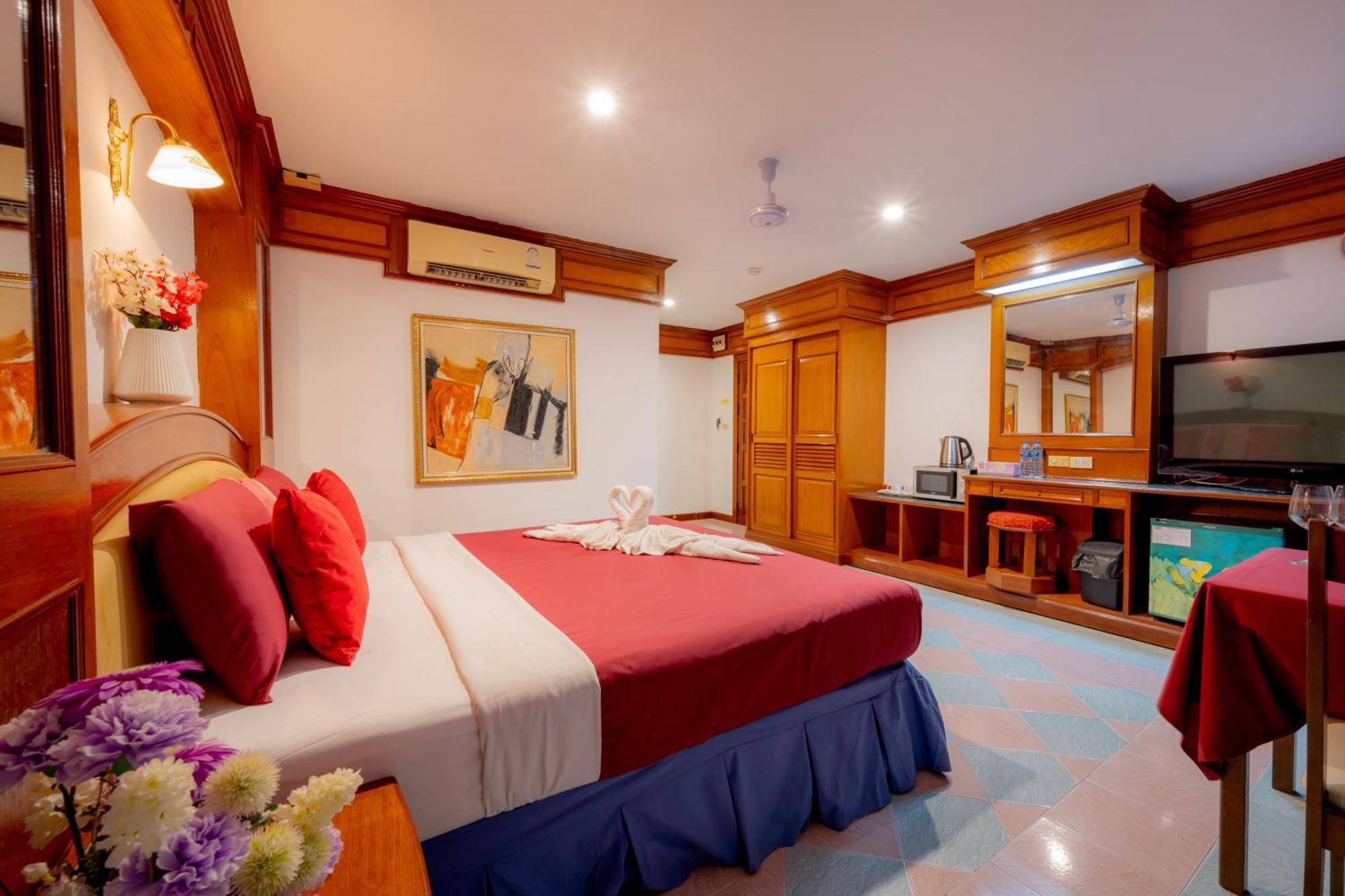 賓館 Lamai Patong